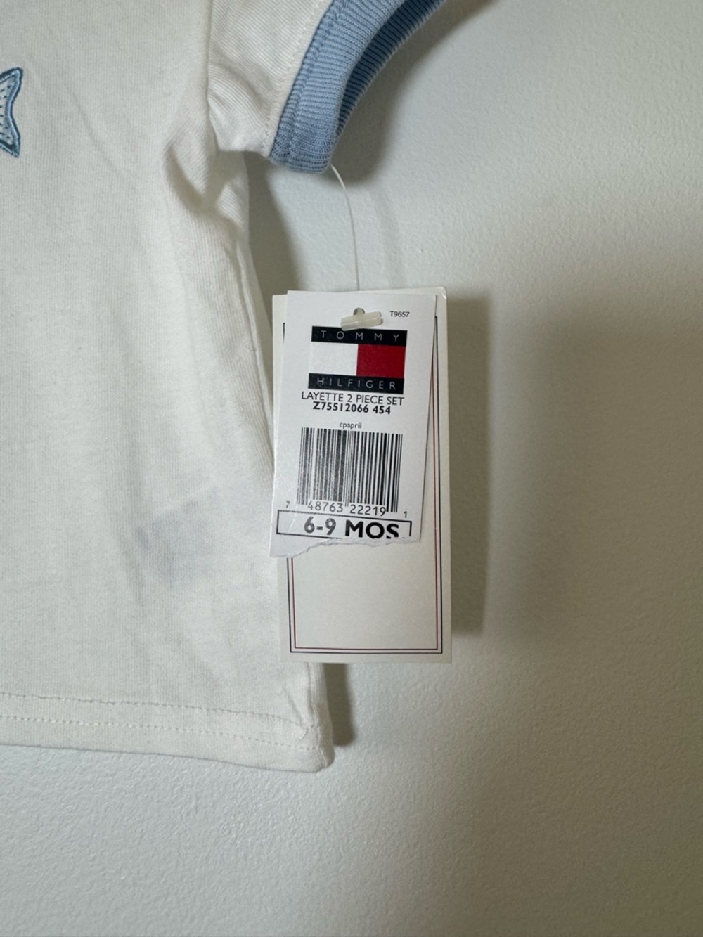 Tommy Hilfiger Baby Shirt 6-9M NWT Fish Graphic Blue Trim Tee - Picture 5 of 6